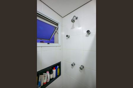 Apartamento à venda com 110m², 3 quartos e 2 vagasChuveiro do Banheiro 