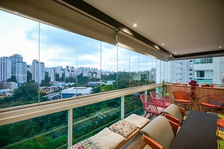 Apartamento à venda com 110m², 3 quartos e 2 vagasVaranda