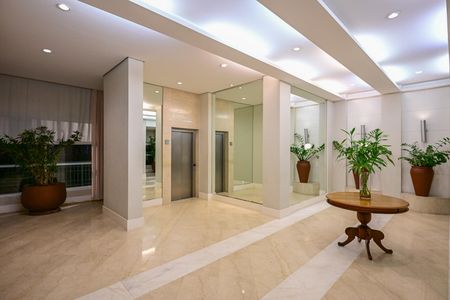 Apartamento à venda com 110m², 3 quartos e 2 vagasHall Social