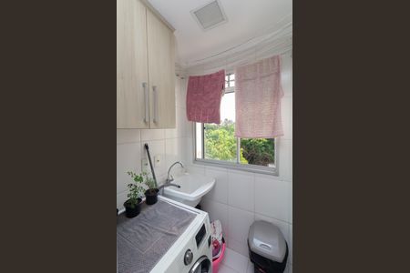 Apartamento para alugar com 45m², 2 quartos e 1 vaga Apartamento para alugar com 45m², 2 quartos e 1 vagaCozinha e Área de Serviço