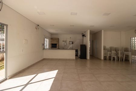 Apartamento para alugar com 45m², 2 quartos e 1 vaga Apartamento para alugar com 45m², 2 quartos e 1 vagaÁrea comum - Salão de festas