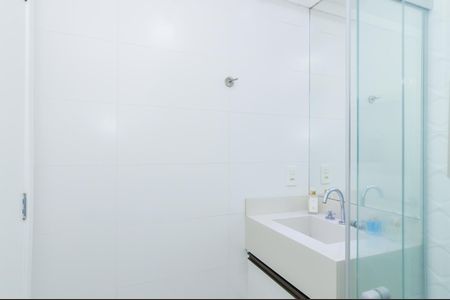 Apartamento à venda com 68m², 2 quartos e 1 vagaBanheiro Social