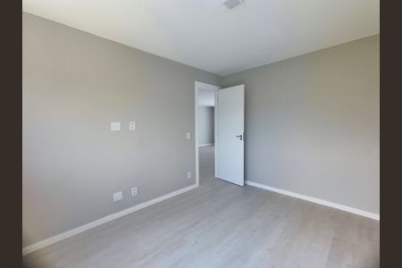 Casa de condomínio à venda com 350m², 4 quartos e 3 vagas Casa de condomínio à venda com 350m², 4 quartos e 3 vagasQuarto