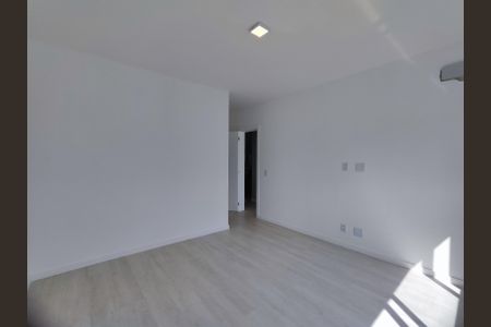 Casa de condomínio à venda com 350m², 4 quartos e 3 vagas Casa de condomínio à venda com 350m², 4 quartos e 3 vagasSuíte 3