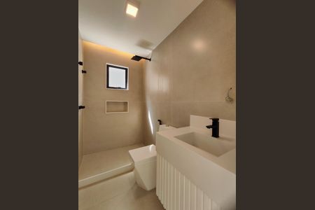 Casa de condomínio à venda com 350m², 4 quartos e 3 vagas Casa de condomínio à venda com 350m², 4 quartos e 3 vagasBanheiro da Suíte 3