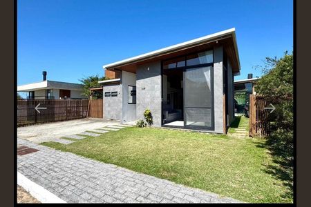 Casa para alugar com 200m², 3 quartos e 3 vagasÁrea externa