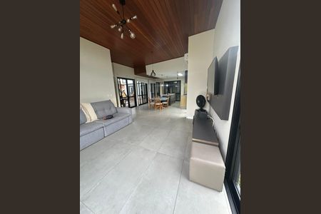 Casa para alugar com 200m², 3 quartos e 3 vagasSala