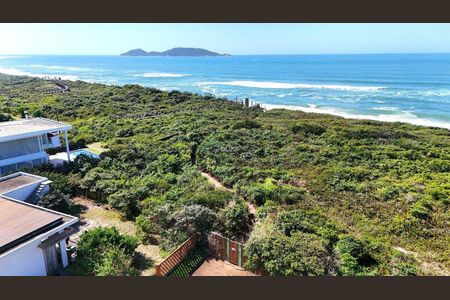 Vista da janela de casa para alugar com 3 quartos, 200m² em Morro das Pedras, Florianópolis