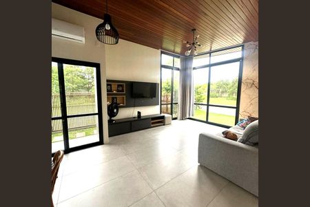 Sala de casa para alugar com 3 quartos, 200m² em Morro das Pedras, Florianópolis