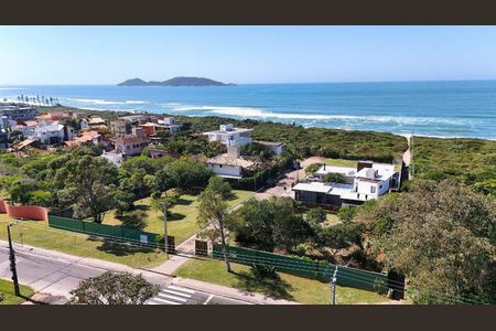 Casa para alugar com 200m², 3 quartos e 3 vagasVista da janela