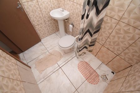 Casa de condomínio para alugar com 50m², 3 quartos e 2 vagasBanheiro