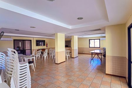 Apartamento à venda com 190m², 3 quartos e 3 vagasÁrea comum - Salão de festas
