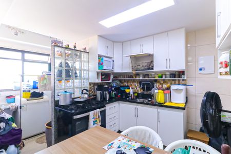 Apartamento à venda com 190m², 3 quartos e 3 vagasCozinha