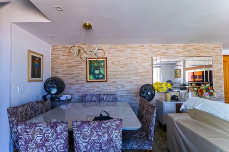 Apartamento à venda com 190m², 3 quartos e 3 vagasSala