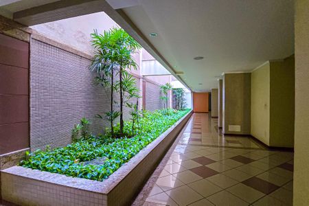 Apartamento à venda com 190m², 3 quartos e 3 vagasHall social