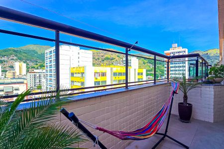 Apartamento à venda com 190m², 3 quartos e 3 vagasTerraço