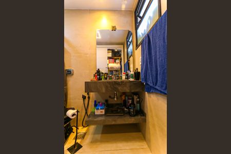 Apartamento à venda com 190m², 3 quartos e 3 vagasBanheiro da Suíte 2