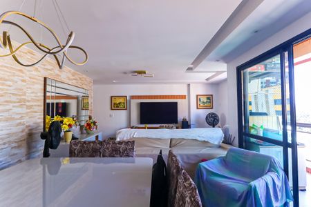 Apartamento à venda com 190m², 3 quartos e 3 vagasSala