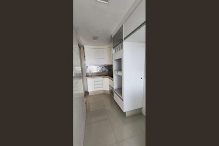 Cozinha de apartamento para alugar com 3 quartos, 84m² em Jardim Zaira, Guarulhos