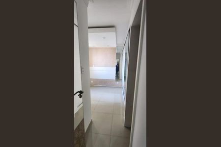 Sala de apartamento para alugar com 3 quartos, 84m² em Jardim Zaira, Guarulhos