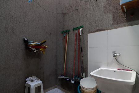 Casa à venda com 73m², 3 quartos e 2 vagasÁrea de Serviço