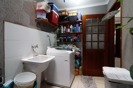 Casa à venda com 73m², 3 quartos e 2 vagasÁrea de Serviço
