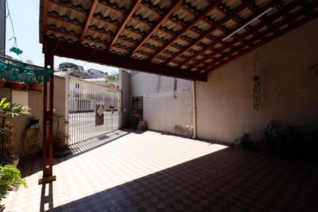 Casa à venda com 73m², 3 quartos e 2 vagasGaragem