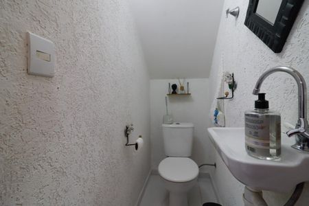Casa à venda com 73m², 3 quartos e 2 vagasLavabo