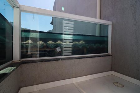 Casa à venda com 73m², 3 quartos e 2 vagasSacada do Quarto 3