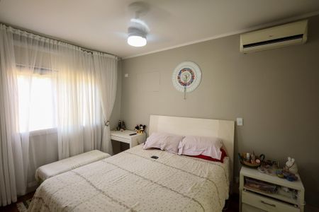 Apartamento à venda com 140m², 4 quartos e 3 vagas Apartamento à venda com 140m², 4 quartos e 3 vagasQuarto 1 - Suíte 1