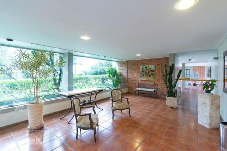 Apartamento à venda com 140m², 4 quartos e 3 vagas Apartamento à venda com 140m², 4 quartos e 3 vagasHall Social