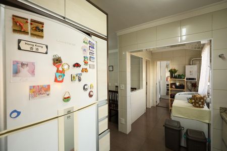 Apartamento à venda com 140m², 4 quartos e 3 vagas Apartamento à venda com 140m², 4 quartos e 3 vagasCozinha