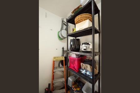 Apartamento à venda com 140m², 4 quartos e 3 vagas Apartamento à venda com 140m², 4 quartos e 3 vagasQuarto de serviço