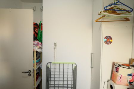 Apartamento à venda com 140m², 4 quartos e 3 vagas Apartamento à venda com 140m², 4 quartos e 3 vagasQuarto de serviço