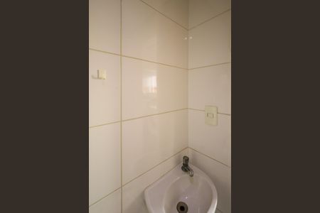 Apartamento à venda com 140m², 4 quartos e 3 vagas Apartamento à venda com 140m², 4 quartos e 3 vagasBanheiro de serviço