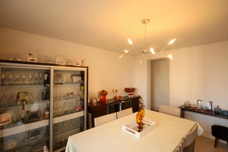 Apartamento à venda com 140m², 4 quartos e 3 vagas Apartamento à venda com 140m², 4 quartos e 3 vagasSala de estar - Jantar