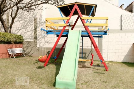 Apartamento à venda com 140m², 4 quartos e 3 vagas Apartamento à venda com 140m², 4 quartos e 3 vagasPlayground