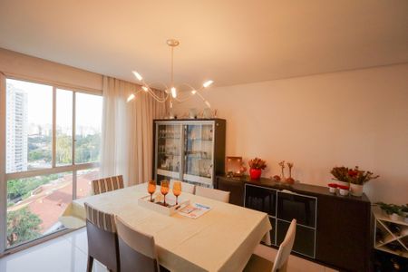 Apartamento à venda com 140m², 4 quartos e 3 vagas Apartamento à venda com 140m², 4 quartos e 3 vagasSala de estar - Jantar