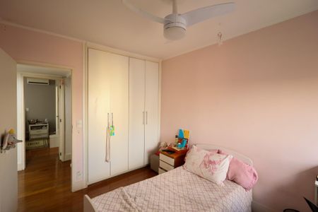 Apartamento à venda com 140m², 4 quartos e 3 vagas Apartamento à venda com 140m², 4 quartos e 3 vagasQuarto 3