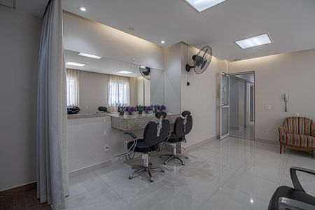 Apartamento à venda com 46m², 2 quartos e 1 vagaespaço mulher_4