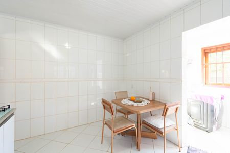 Casa à venda com 118m², 3 quartos e 2 vagas