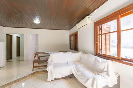 Casa à venda com 118m², 3 quartos e 2 vagas