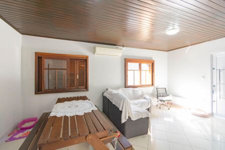 Casa à venda com 118m², 3 quartos e 2 vagas