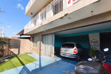 Casa à venda com 390m², 2 quartos e 2 vagasQuintal - Garagem
