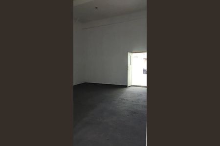 Casa para alugar com 220m², 5 quartos e 2 vagas Casa para alugar com 220m², 5 quartos e 2 vagasQuarto