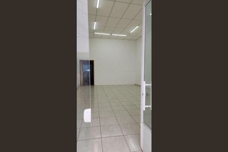 Casa para alugar com 220m², 5 quartos e 2 vagas Casa para alugar com 220m², 5 quartos e 2 vagasQuarto