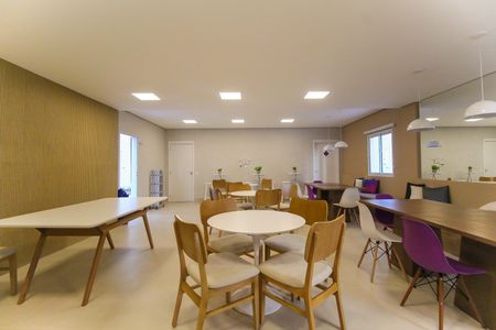 Apartamento à venda com 43m², 2 quartos e 1 vagaÁrea comum - Salão de festas