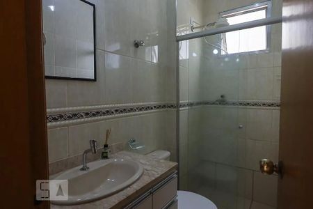 Apartamento para alugar com 65m², 2 quartos e 1 vaga Apartamento para alugar com 65m², 2 quartos e 1 vagaBanheiro