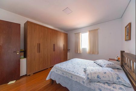Casa à venda com 200m², 2 quartos e 2 vagasQuarto 1