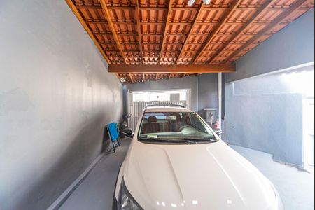 Casa à venda com 200m², 2 quartos e 2 vagasGaragem